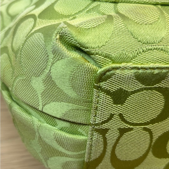 Vintage Coach Lime Green Signature Shoulder Bag 14691 - Picture 11 of 12